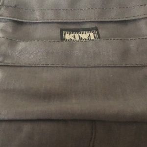 Kiwi Gray adjustable strap camera and video bad